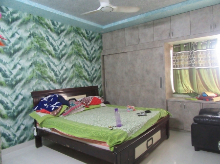 7) Li Id : 127 - Master Bedroom.JPG